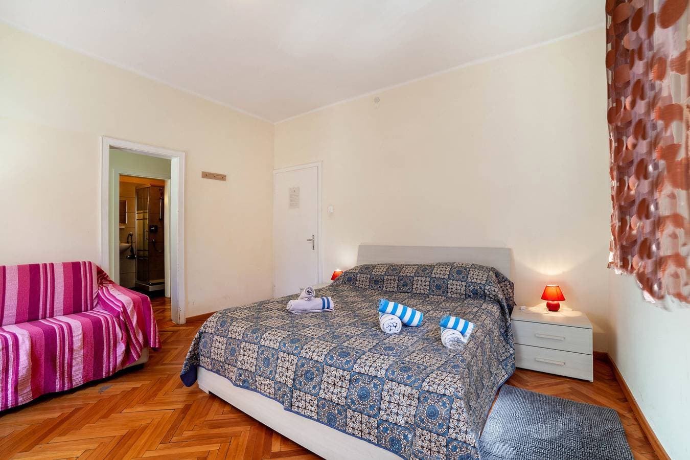 Foto 6 von 16: Residenz Hubertus Ferienwohnung 2 mit Balkon & WLAN