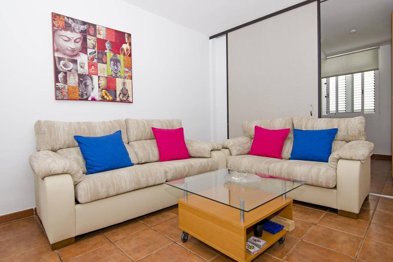 Foto 2 von 21: Charmantes Apartment in Puerto de Mogán - 80m², Berg- und Meerblick