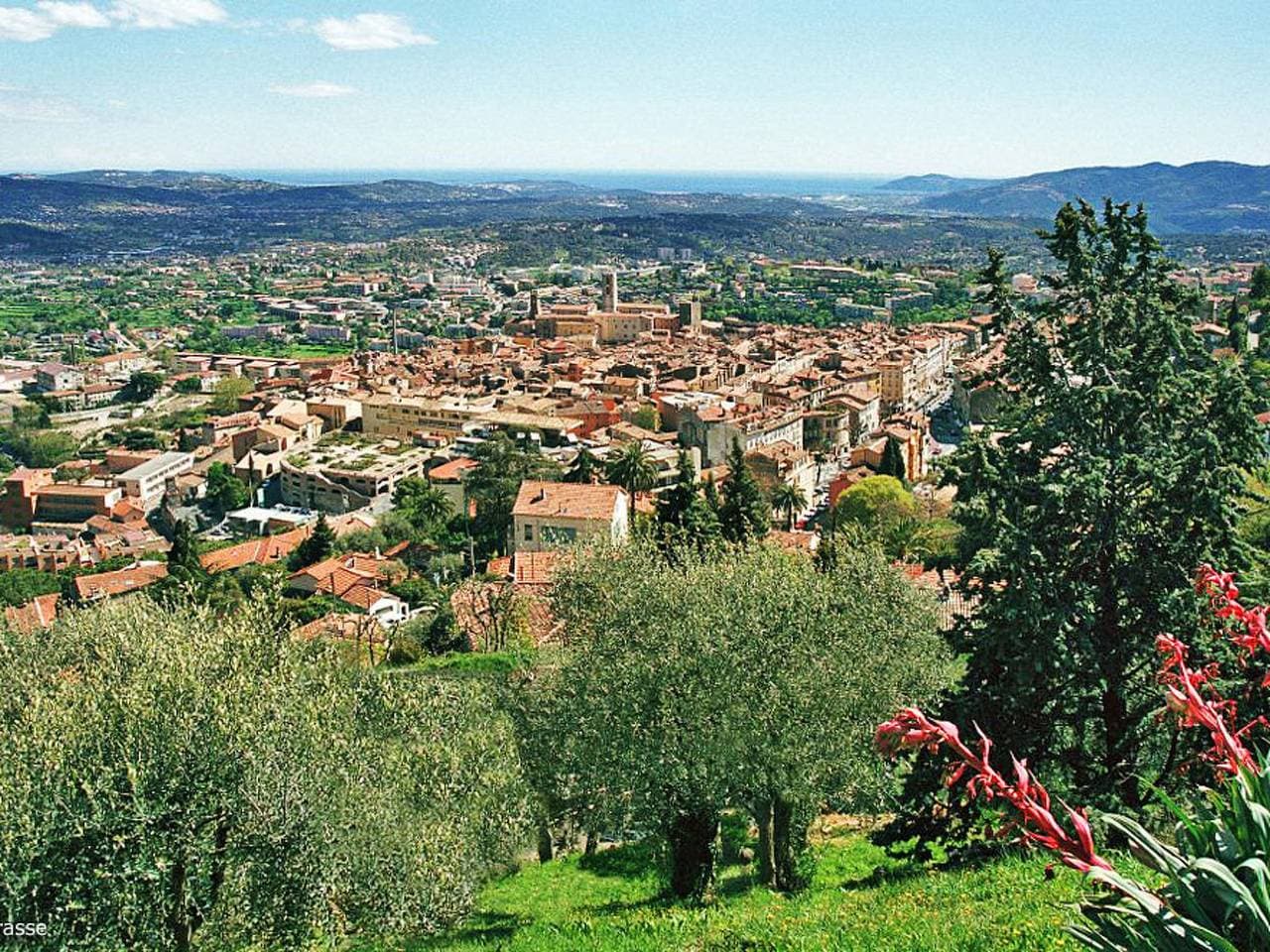 Foto 12 von 13: Reizende Ferienwohnung in Grasse mit Pool, Balkon und in der Nähe von Sehenswürdigkeiten