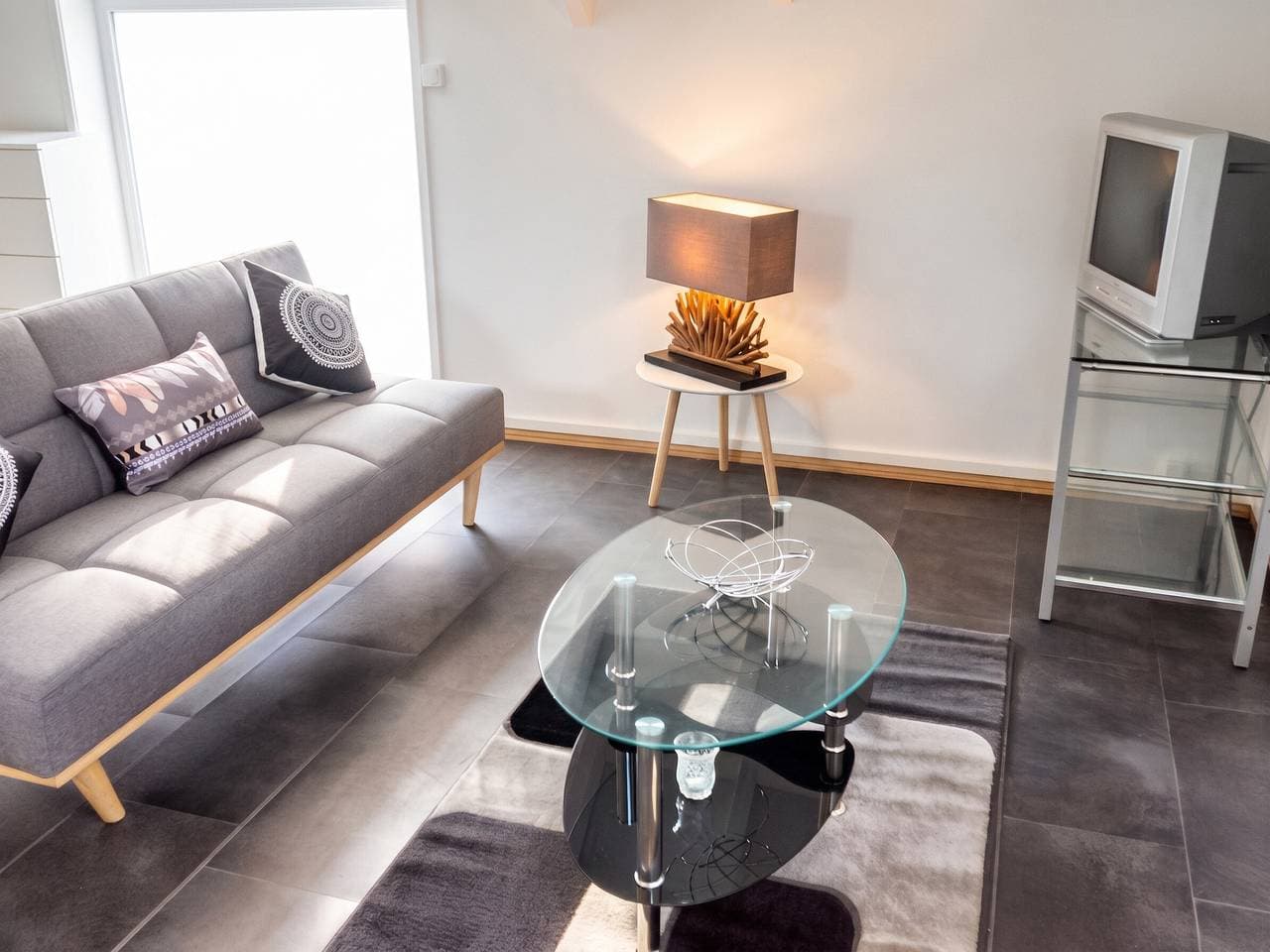 Helles Studio mit Meerblick in Baillif – 45 m² + Terrasse 1