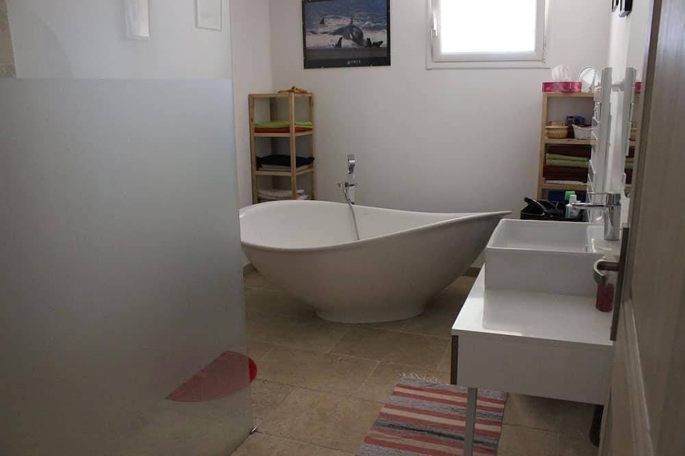 Foto 7 von 30: Komplette Unterkunft im 1. Stock eines provenzalischen Hauses mit freiem Blick auf die Teiche