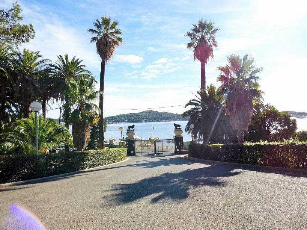 Foto 10 von 12: Herrlicher Meerblick, in der obersten Etage mit Aufzug, Residenz mit Swimmingpool