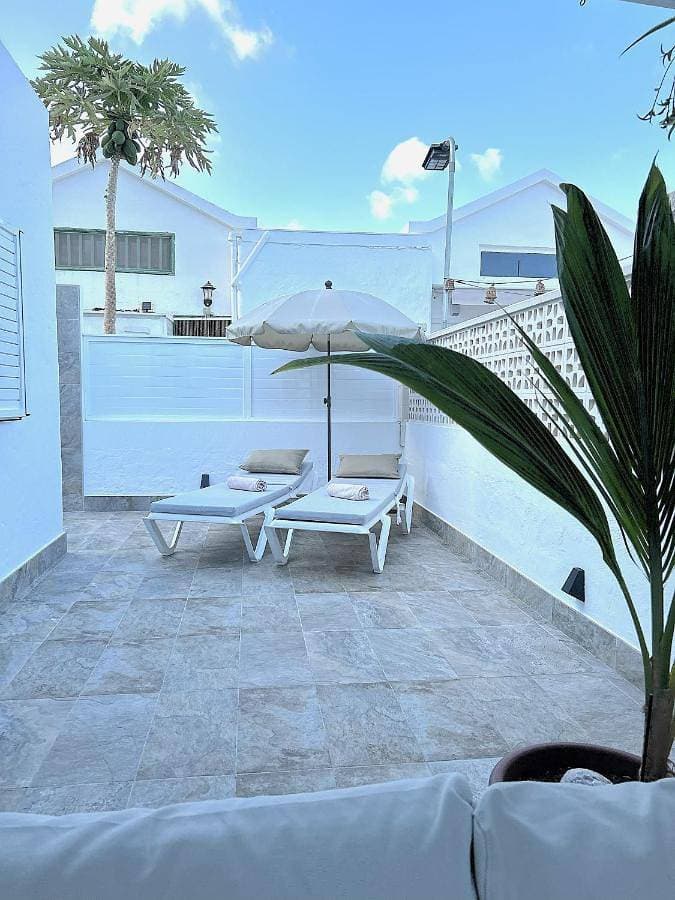 Foto 4 von 39: Three-Bedroom Villa