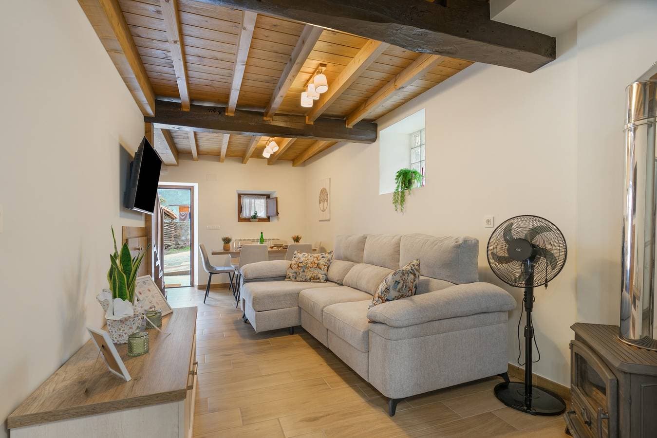 Foto 3 von 30: Ferienhaus 'Vivienda Vacacional Casa Roque' mit privater Terrasse und WLAN
