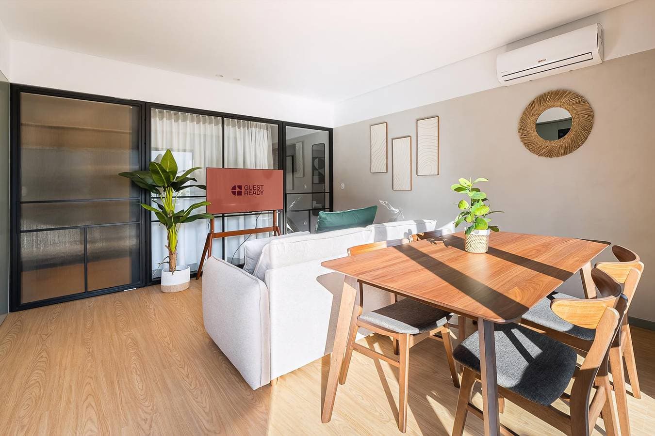 Foto 13 von 33: Ferienwohnung für 4 Personen mit Balkon