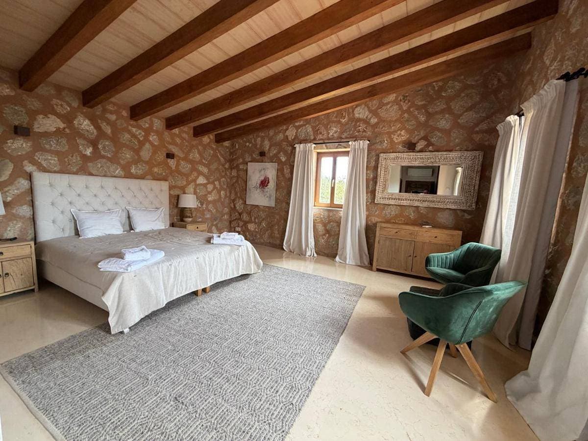 Foto 3 von 8: Double Room with Private Bathroom