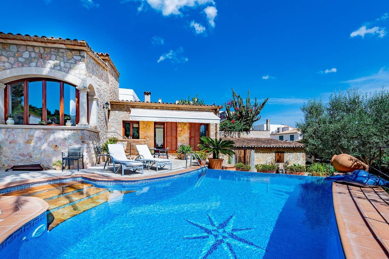 Foto 2 von 22: Villa Simone in der Stadt mit privatem Pool, WLAN und Klimaanlage