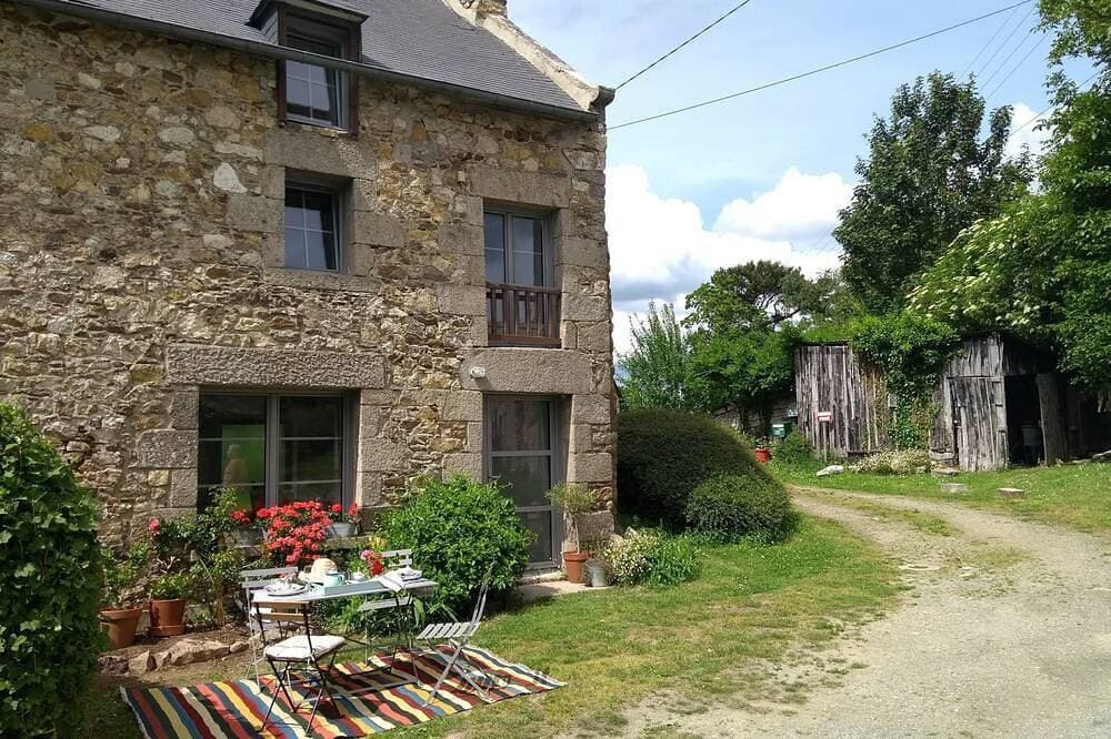 Charmantes Steinhaus komplett renoviert 1