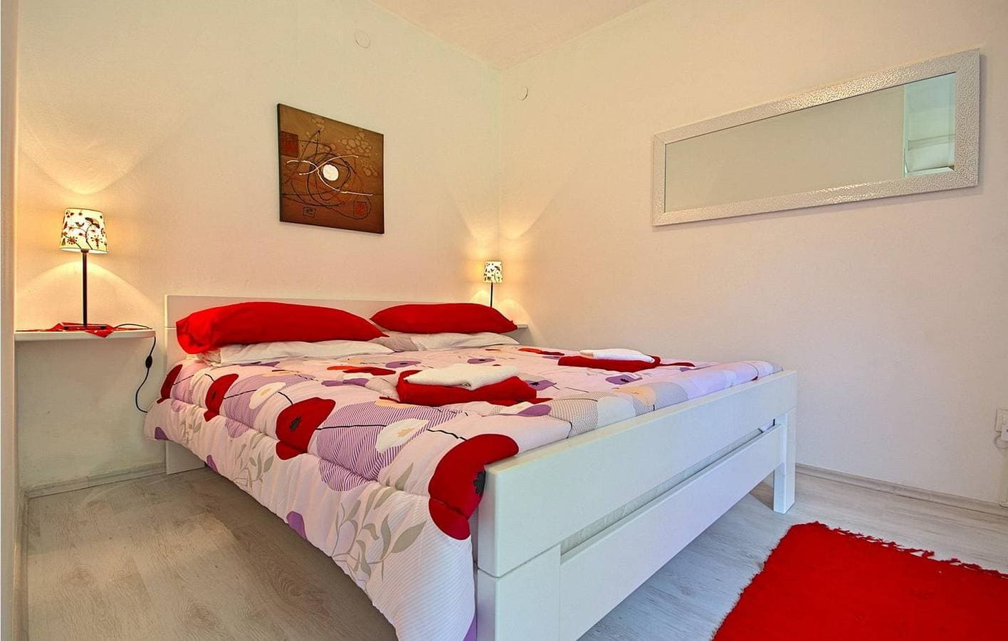 Foto 7 von 31: Reizende Ferienwohnung mit Pool, Terrasse und WLAN – der perfekte Urlaubsort!