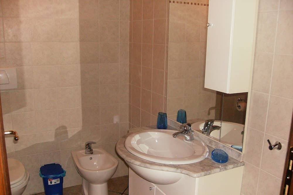 Foto 5 von 24: App.in semi-detached villa private garden and parking shared pool