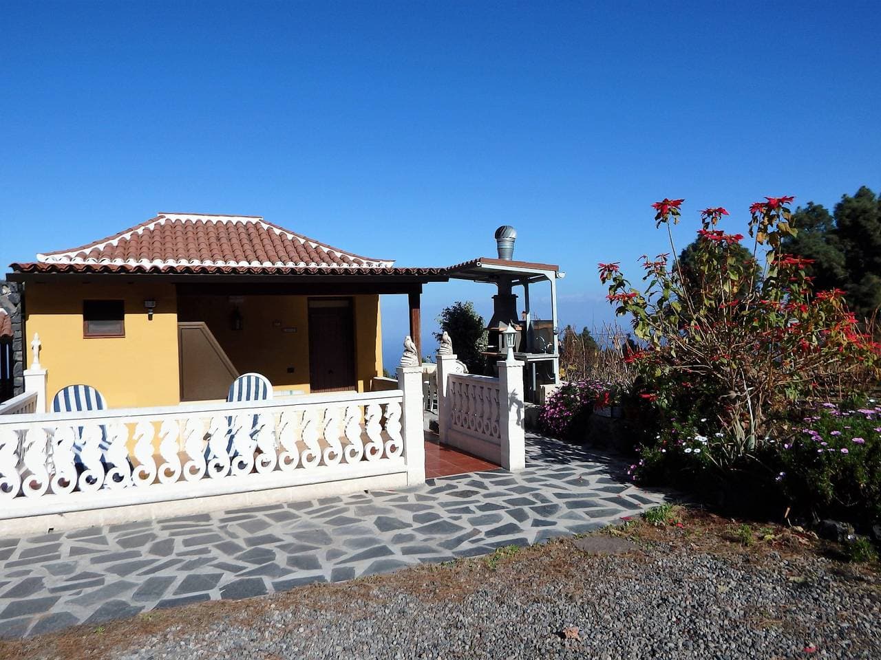 Foto 2 von 26: Bungalow in Finca mit Weinanbau & Traumaussicht,fibre WLAN gratis