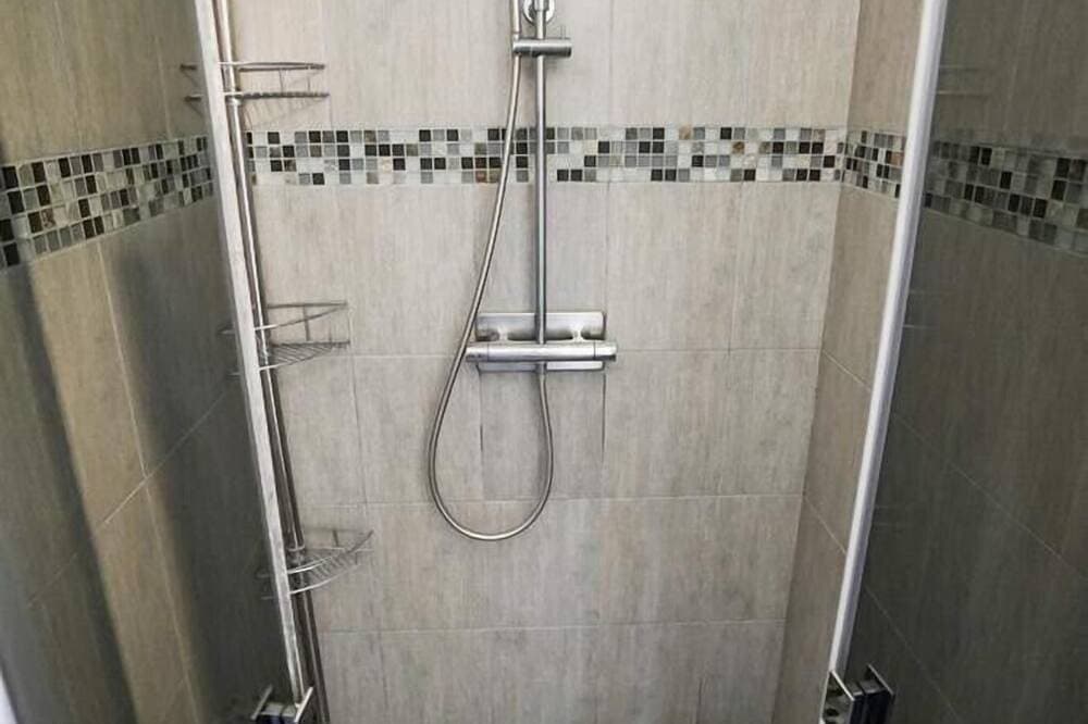 Foto 6 von 30: Komfortable Villa mit beheiztem Pool und Spa zwischen Meer und Bergen