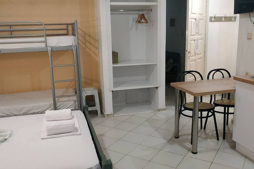 Foto 9 von 25: Renia Studios Economy Studio im Erdgeschoss für bis zu 4 Personen