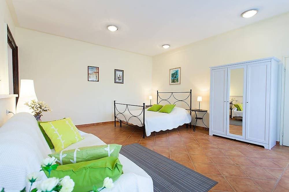 Foto 4 von 20: Apartment Motovun 1 komfortabel, geräumig, Garten, Terrasse. Aussicht, Parkplatz