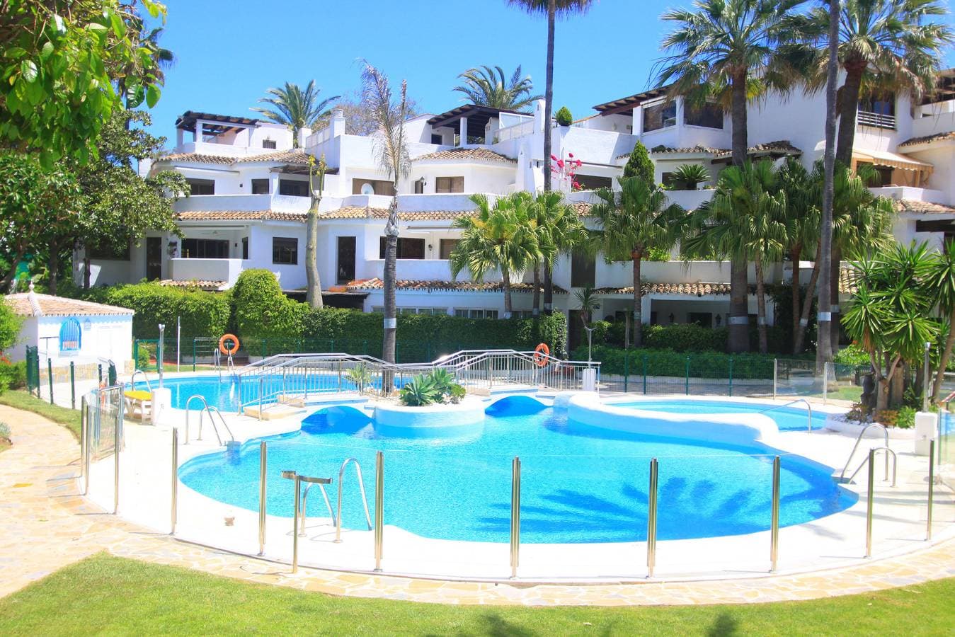 1093 Beachfront Luxury at Golden Beach 1