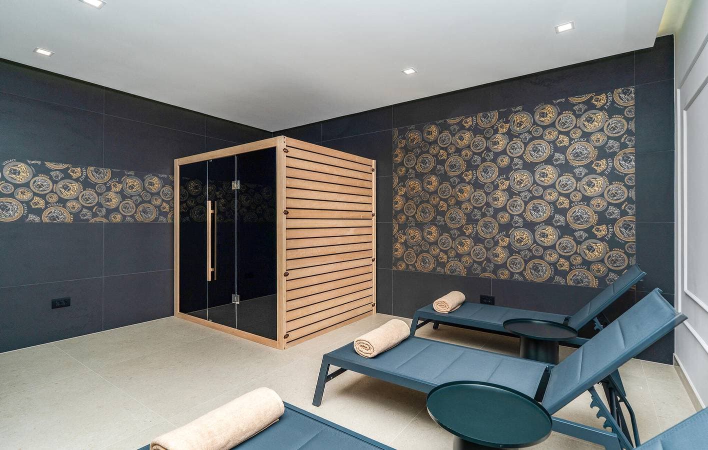 Foto 8 von 45: Geräumige 2-Zimmer-Wohnung mit Pool, Terrasse und 800 m zum Strand