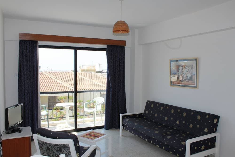 Foto 4 von 10: Family Apartment in Ayia Napa - 5 min walk to the center