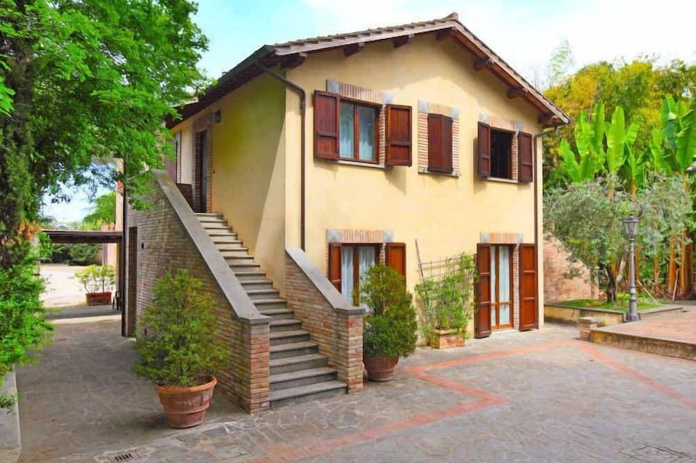Foto 7 von 17: Montecorneo
