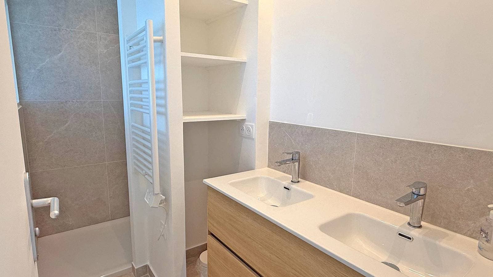 Foto 13 von 16: Wohnung T3 - 4 Personen - Außergewöhnlicher Meerblick - Klimaanlage - Nahe Strand und Stadtzentrum - Sainte Maxime