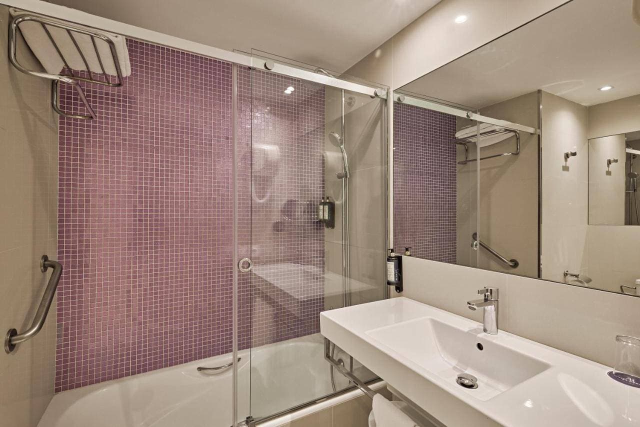 Foto 9 von 12: Double or Twin Room with Street View