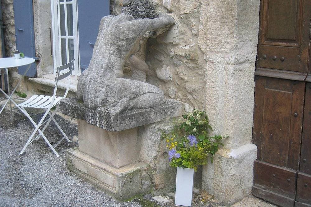 Foto 8 von 25: Wunderschön restauriertes provenzalisches Dorfhaus mit privater Südterrasse.