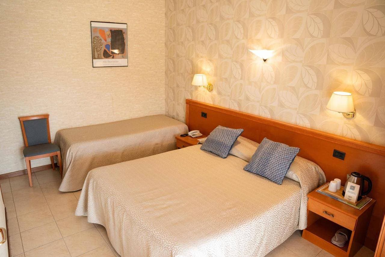 Foto 4 von 10: Double Room