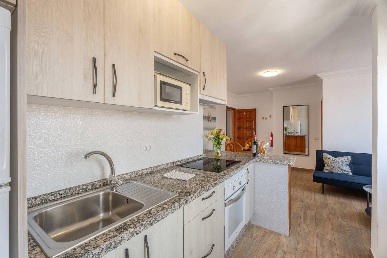 Foto 6 von 24: Ferienhaus 'Solabrigos Lanzarote' mit Meerblick, Gemeinschaftsterrasse und WLAN