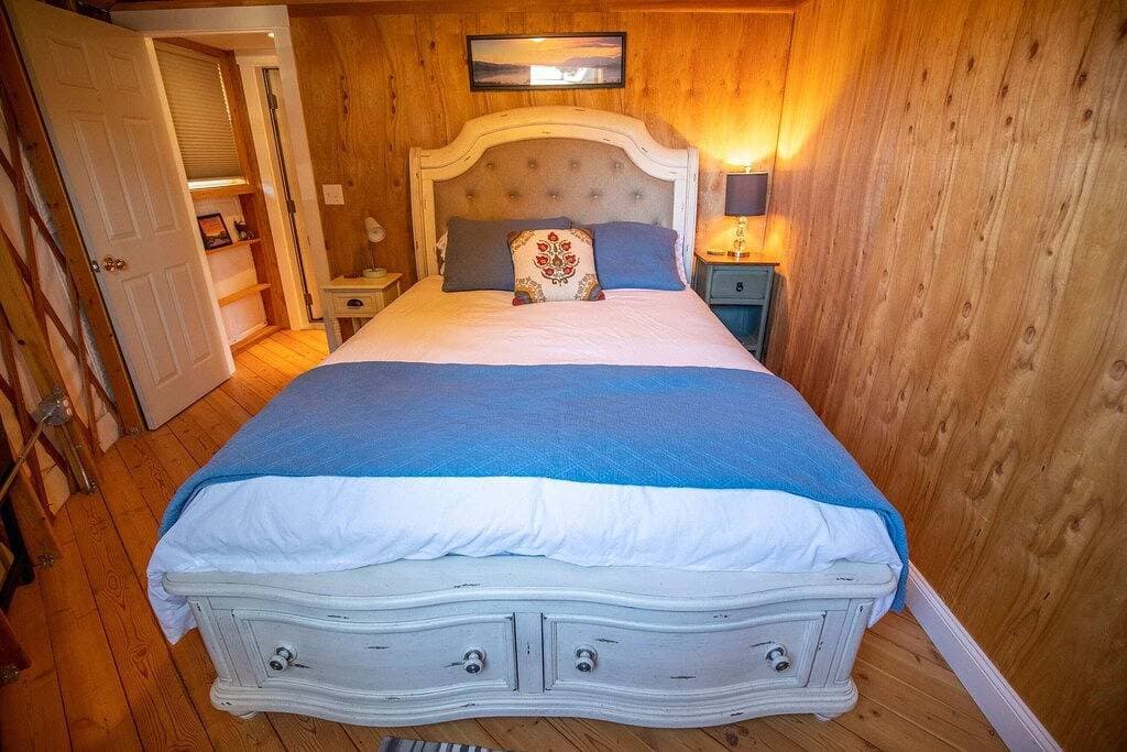 Foto 3 von 18: Die Burg Yurt, Perfekt Philips Wochenende für Skifahren, Angeln oder einfach nur hängen