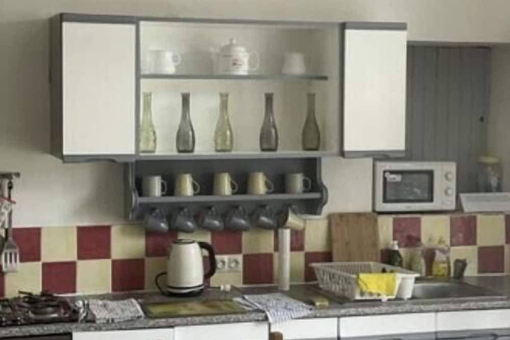 Foto 4 von 9: 5 Bedroom Gite, Family Friendly, pet Friendly Relaxing Stay.