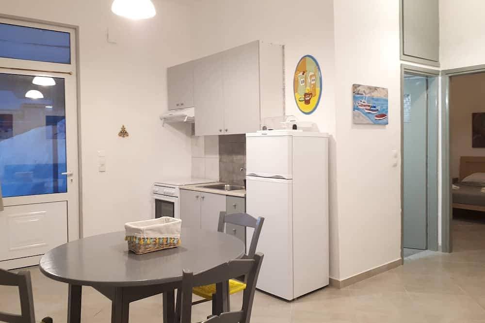 Foto 13 von 23: Spacious apartment with mountain views, large garden and terrace. Ideal location