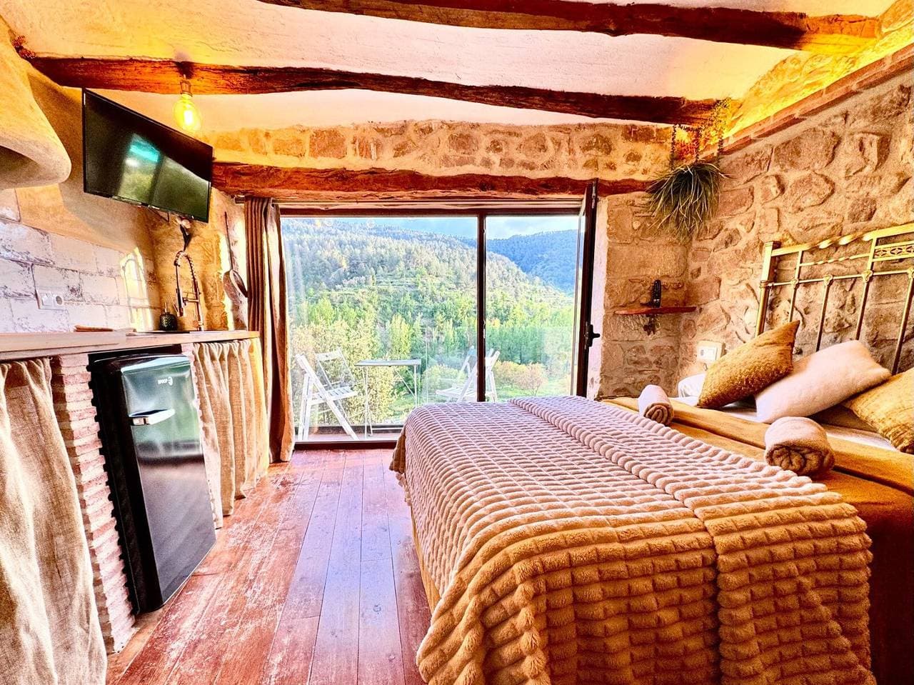 Foto 5 von 18: Ferienwohnung 'Duende' mit Bergblick, Balkon und Klimaanlage