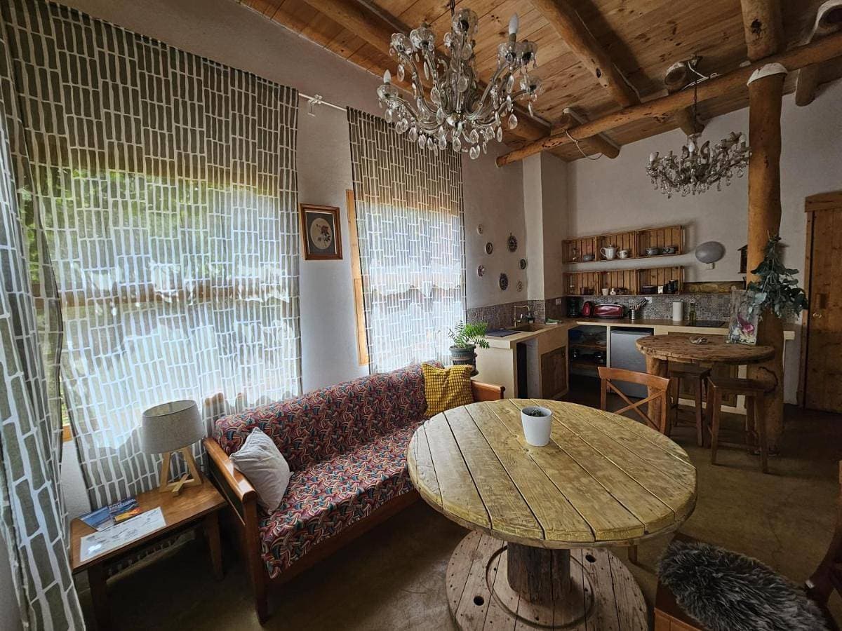 Foto 5 von 40: Two-Bedroom Apartment