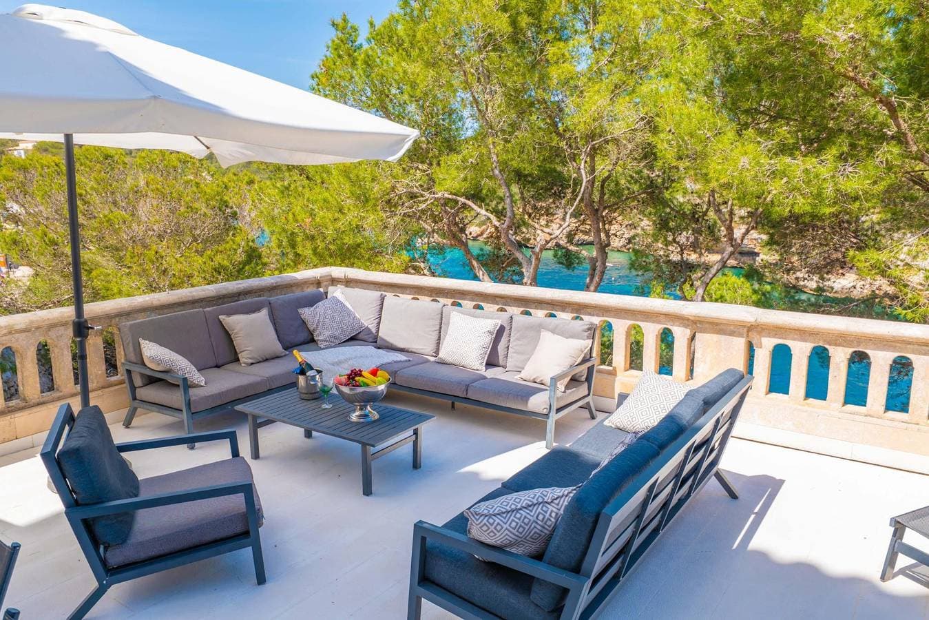 Foto 7 von 68: Villa Cala Figuera - Villa mit privatem Pool, direktem Zugang zum Meer und kostenloses WLAN