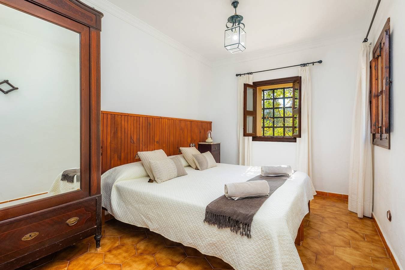 Foto 10 von 34: Ferienwohnung "Es Mulí" mit Bergblick, Gemeinschaftspool und WLAN