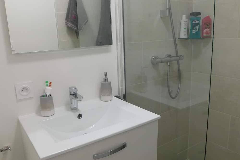 Foto 9 von 30: Côte D'azur, Villa Avec Piscine, Proche de Hyères les Palmiers. 4 Chambres