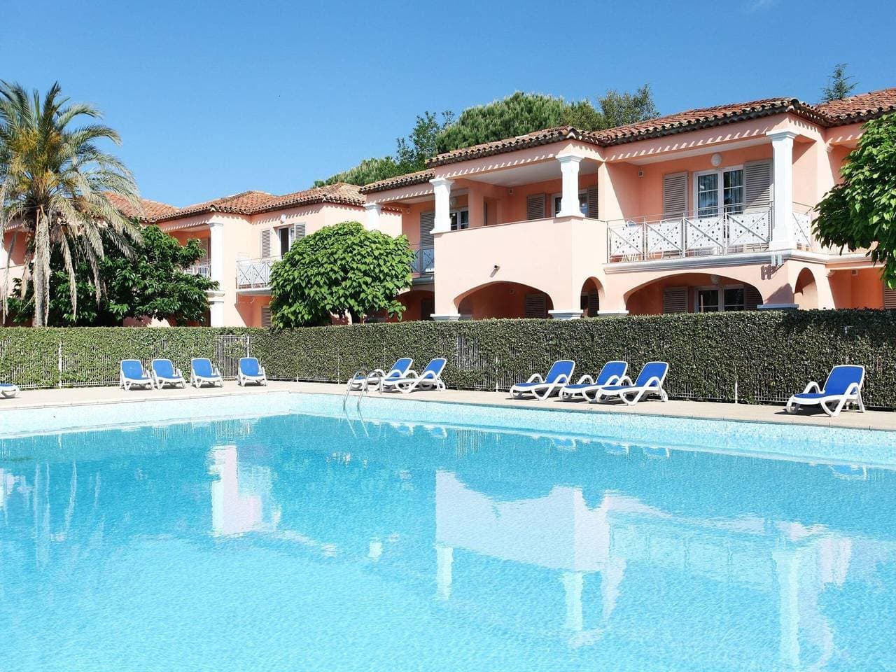 Foto 2 von 36: Wohnung an der Côte d’Azur mit Pools