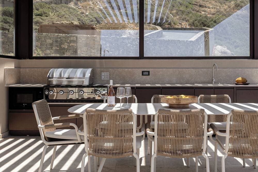 Foto 12 von 30: Infinity Rise Villa, a Distinctive Private Stay