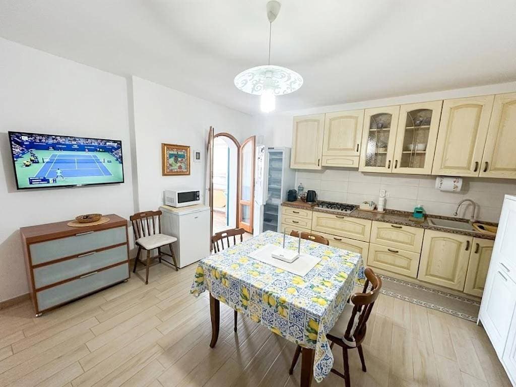 Foto 13 von 26: Two-Bedroom Apartment with Terrace and Sea View