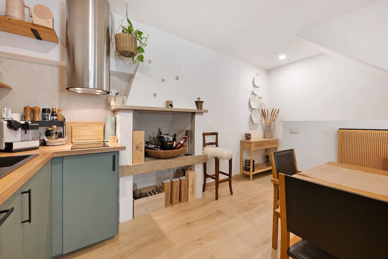 Foto 7 von 34: Residenza Tre Cuori: Zimmer mit Seeblick, WLAN & Klimaanlage in Torri del Benaco