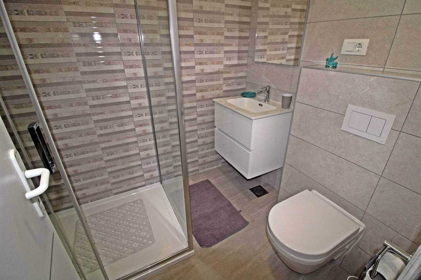 Foto 10 von 19: Ferienwohnung für 4 Personen in Fažana mit Meerblick, 50 m zum Strand