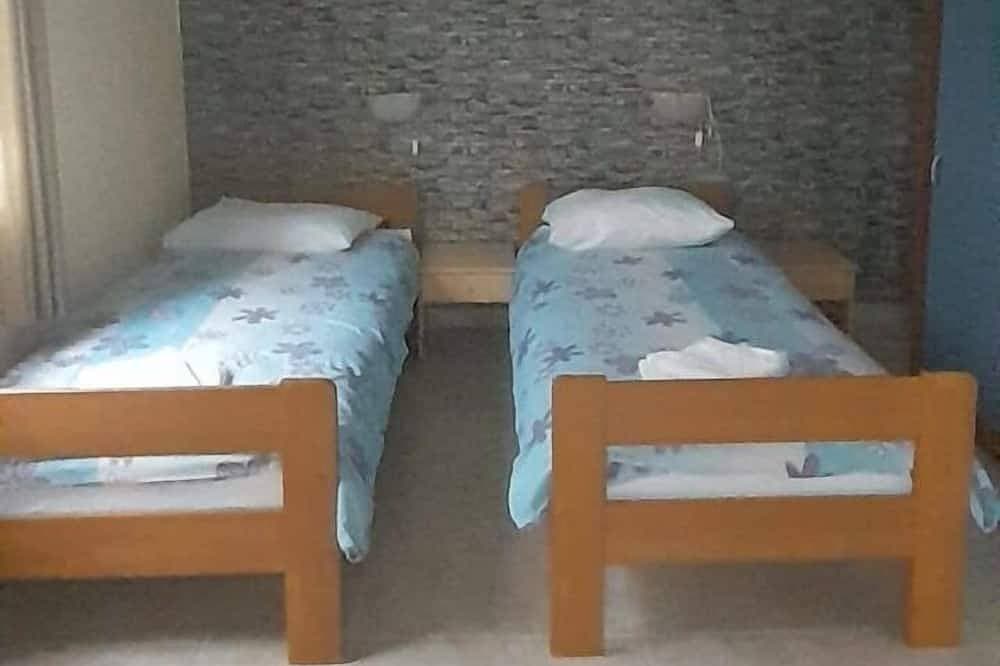 Foto 3 von 12: 2-Zimmer-Ferienwohnung mit Terrasse und Meerblick Sveta Nedilja, Hvar
