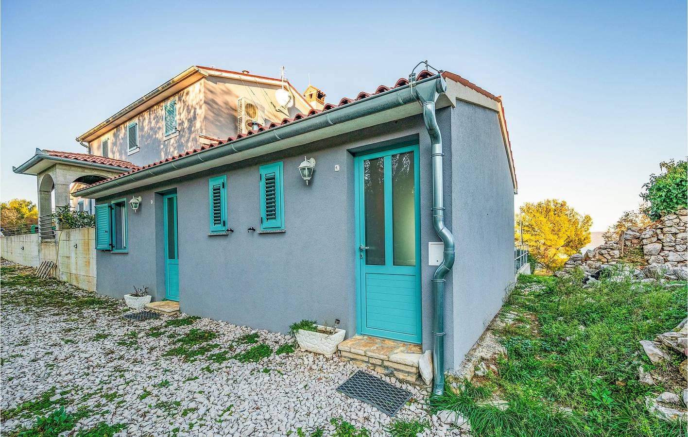 Foto 4 von 33: Gemütliches Apartment mit Meerblick, WLAN, Klimaanlage und Terrasse – 2 km vom Strand entfernt