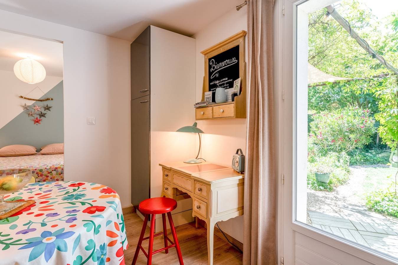 Foto 10 von 29: Ferienhaus 'Jardin' mit Gemeinschaftspool, Privater Terrasse und WLAN