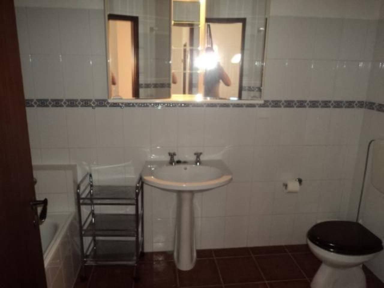 Foto 13 von 26: Mit Balkon, Terrasse und Außenpool