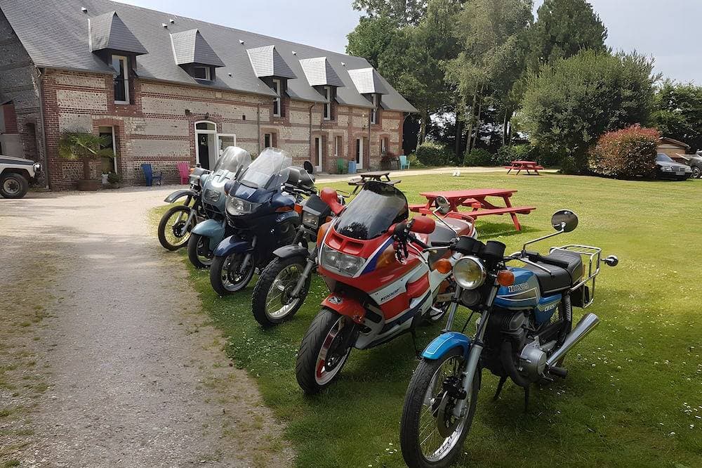 Foto 9 von 30: Landhaus \"Gîte Des Hautes Falaises\" mit Gemeinschaftsgarten und WLAN