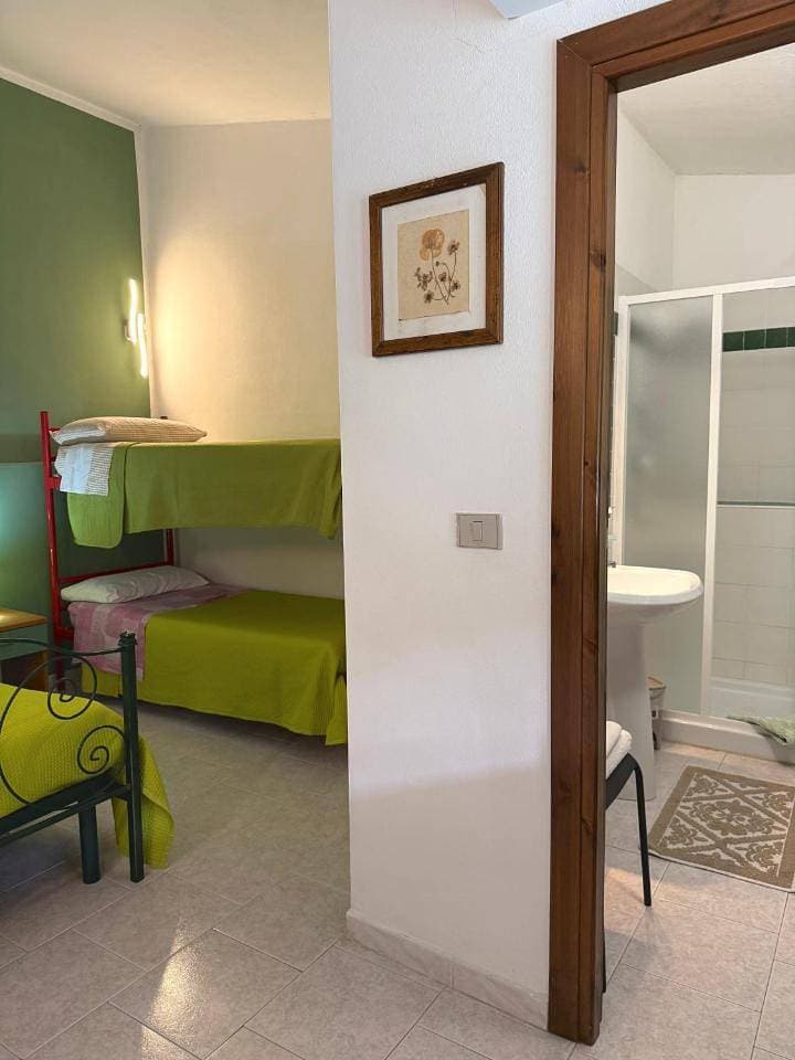 Foto 10 von 19: Standard Double or Twin Room