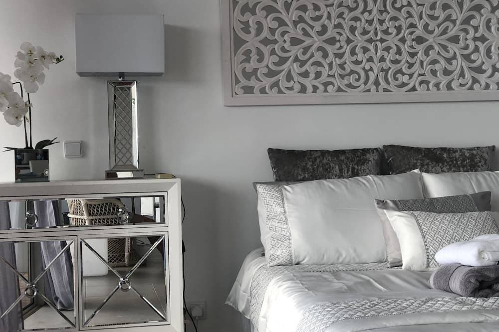 Foto 2 von 30: 3 Schlafzimmer Neu Erneuert Moderner Stil Und Komfort.