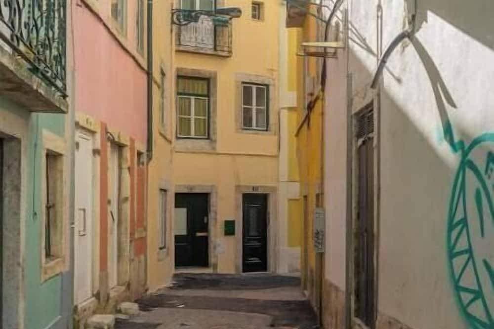 Foto 11 von 30: Lisbon getaway - Charming downtown location with view and air conditioning