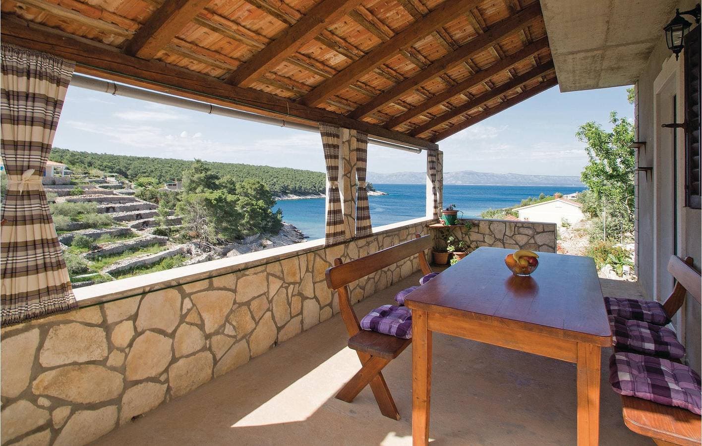 Foto 12 von 33: Gemütliche Ferienwohnung mit Terrasse, 2,5 km vom Strand entfernt und mit moderner Ausstattung
