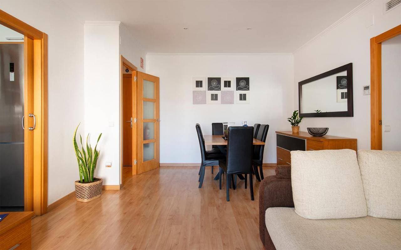 Foto 5 von 41: Three-Bedroom Apartment